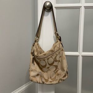 Coach Signature Jacquard Hobo Handbag Bag Tote Purse F1276-F15067